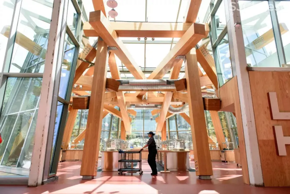 Frank Gehry设计的Facebook新总部大楼，这才是真正的花园办公