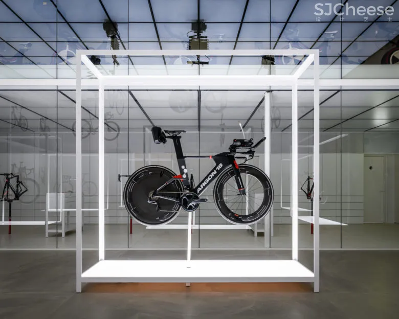 丹麦UNITED CYCLING高端自行车店面设计 商业 第6张