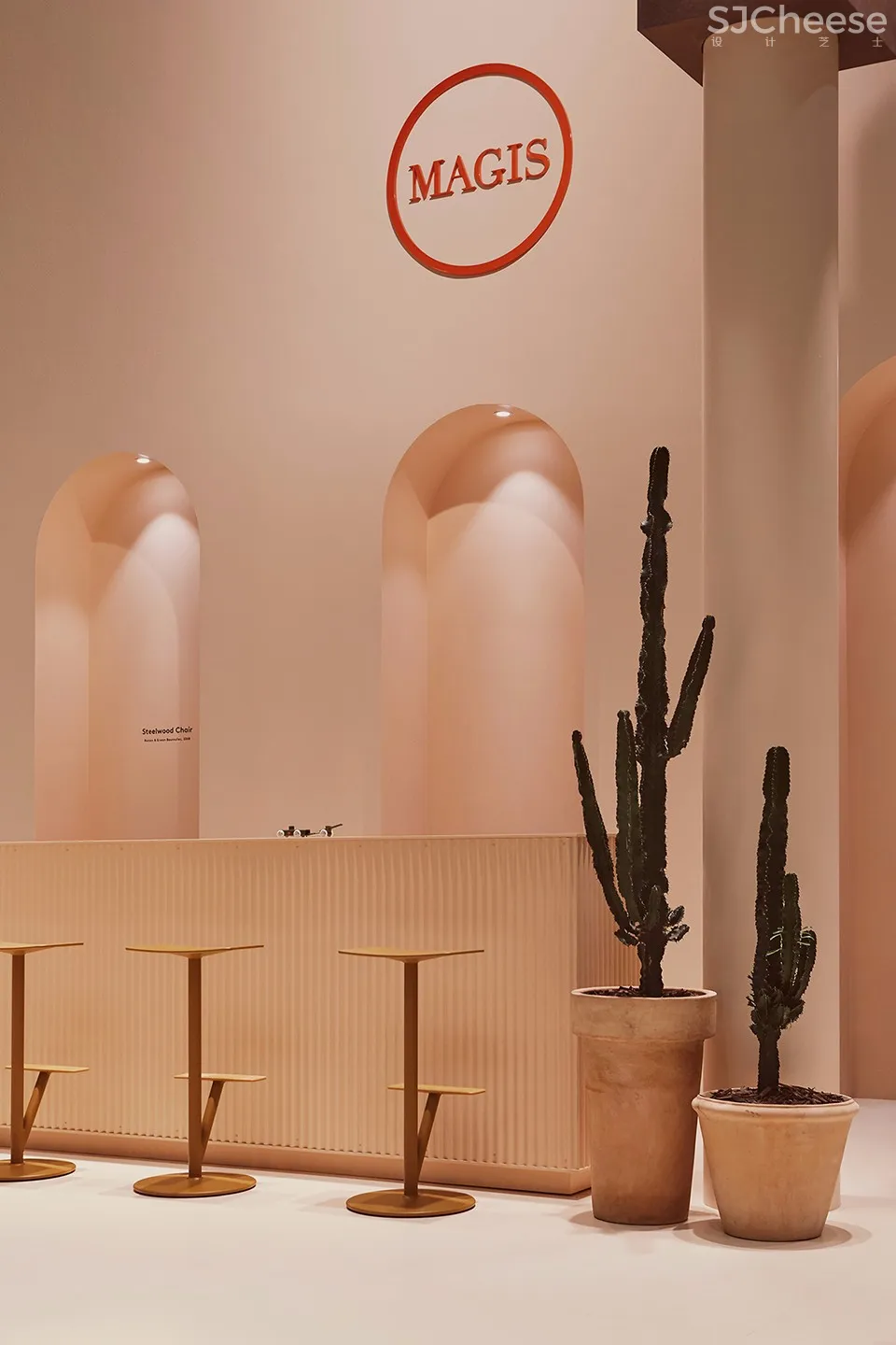 斯德哥尔摩家具展厅：以原始色调和精致细节展现品牌内涵 首-时刻设计网