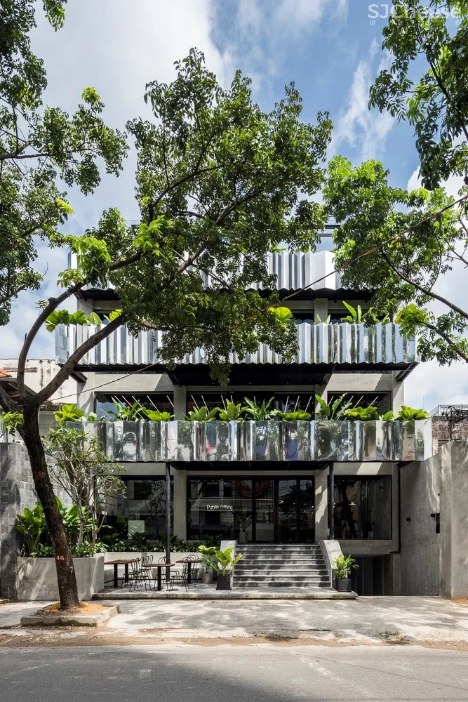 Sanuki Daisuke architects：越南年轻创业者的办公空间-时刻设计网