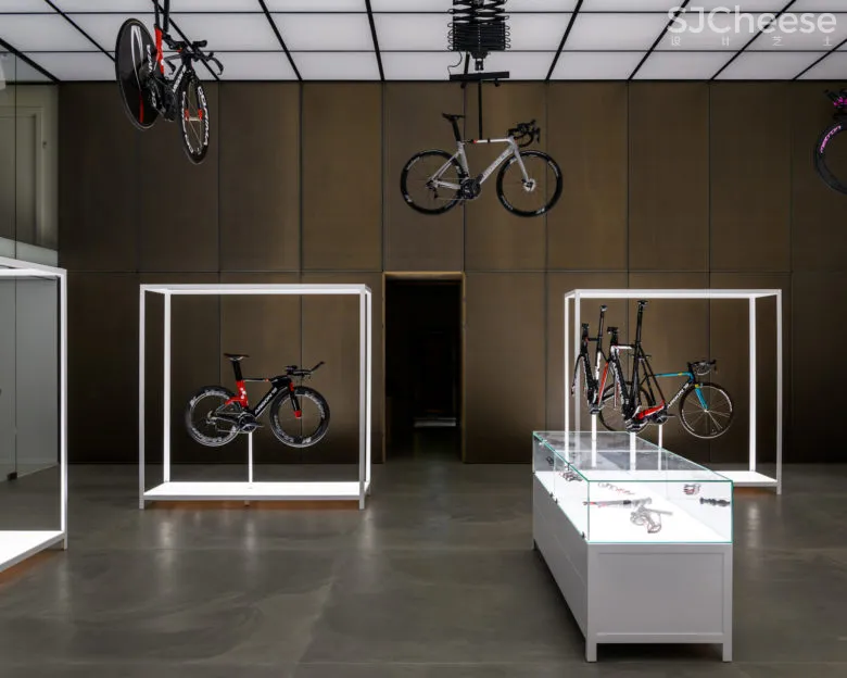 丹麦UNITED CYCLING高端自行车店面设计 商业 第2张