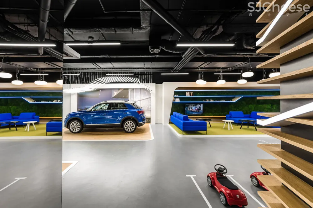 mode:lina™ Designs a New Volkswagen Showroom for Polish Market-时刻设计网
