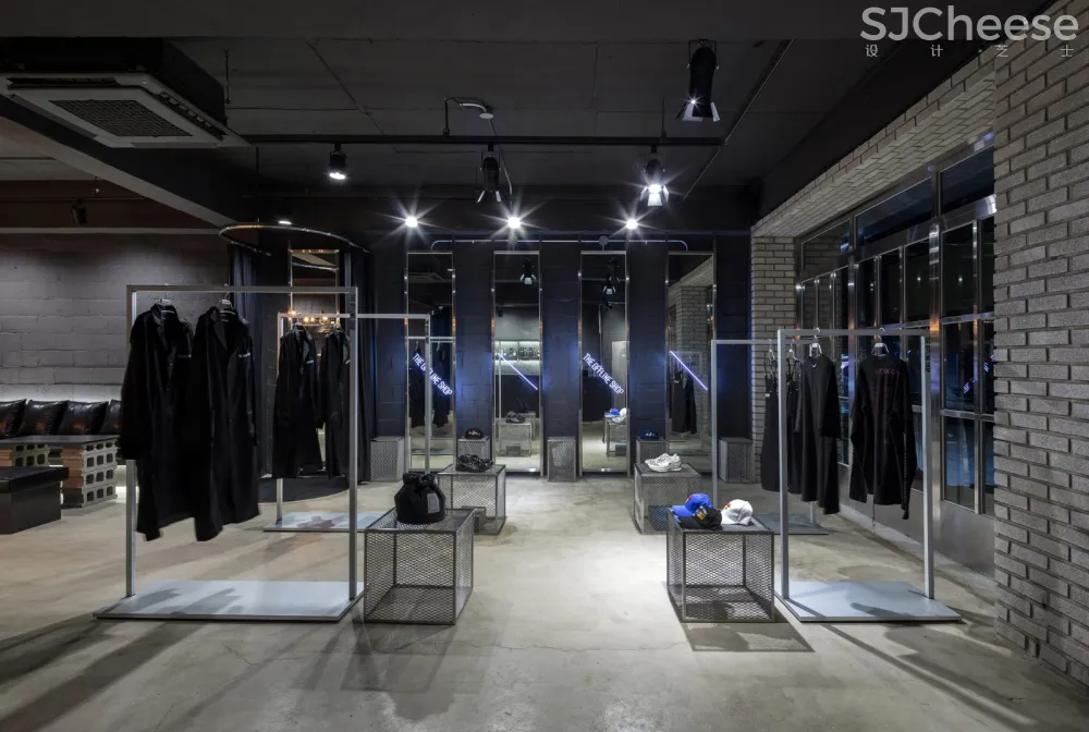 首尔 The Offline Shop 运动品牌店 | ARTEFACT Design 首-时刻设计网