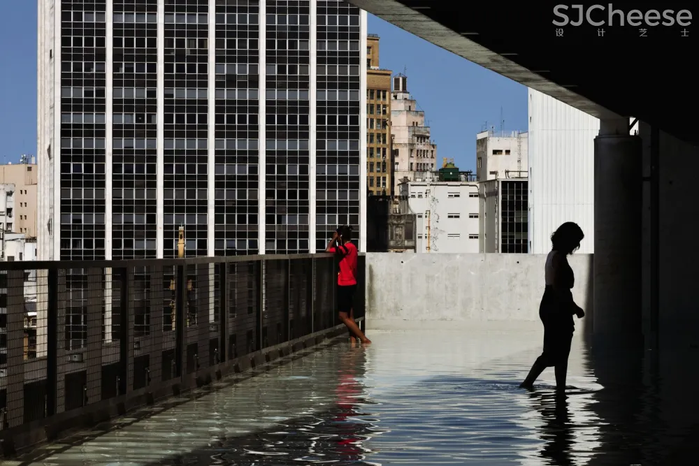 SESC综合体，悬浮花园激活城市空间 / Paulo Mendes da Rocha + MMBB Arquitetos-时刻设计网