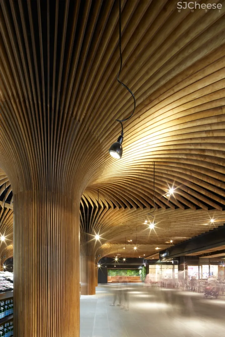 koichi takada设计的悉尼树状柱子枝桠蔓延的购物市场-时刻设计网