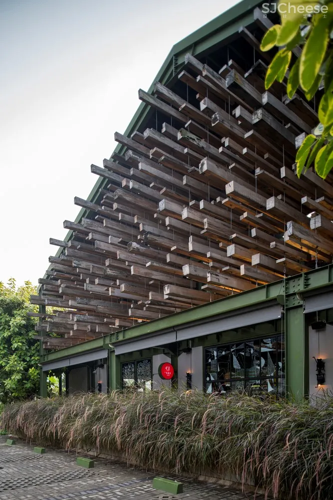 Kayu Kayu 餐厅，为木匠设计的木质食堂 / W Office-时刻设计网